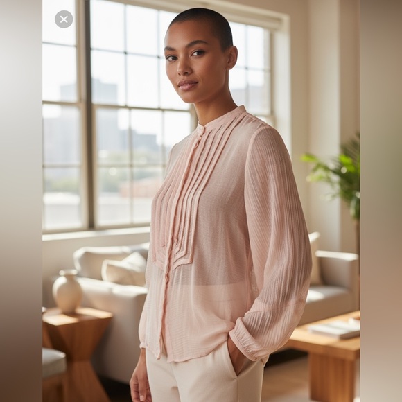 Diane Von Furstenberg Tops - Diane Van Furstenberg vintage pale pink top, size 0